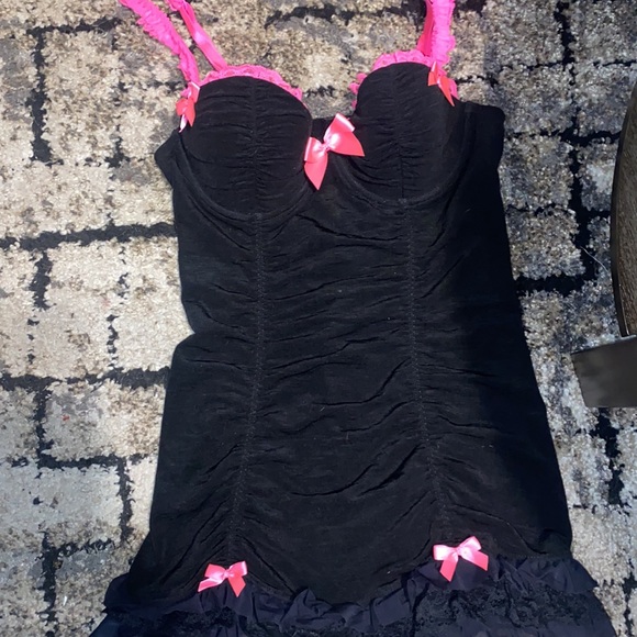 La sanza lingerie - Picture 1 of 4